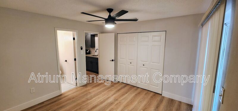 NEWLY RENOVATED!!  1 MONTH FREE RENT w\IMMEDIATE MOVE-IN property image