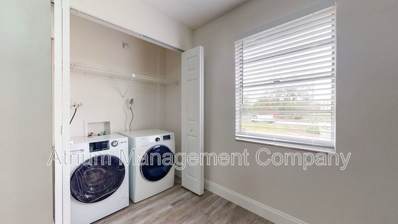 Gorgeous Seminole Heights Apartment!!! One month free! Look and lease today! property image