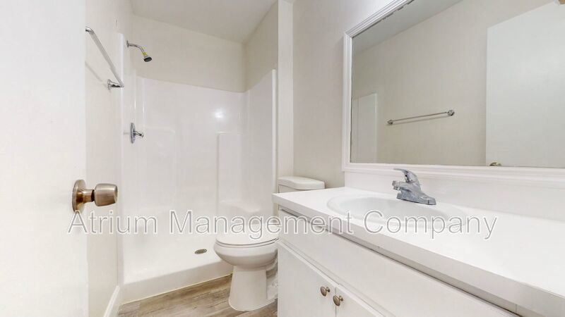 Gorgeous Seminole Heights Apartment!!! One month free! Look and lease today! property image