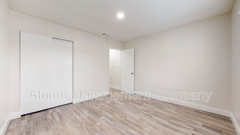 Gorgeous Seminole Heights Apartment!!! One month free! Look and lease today! property image
