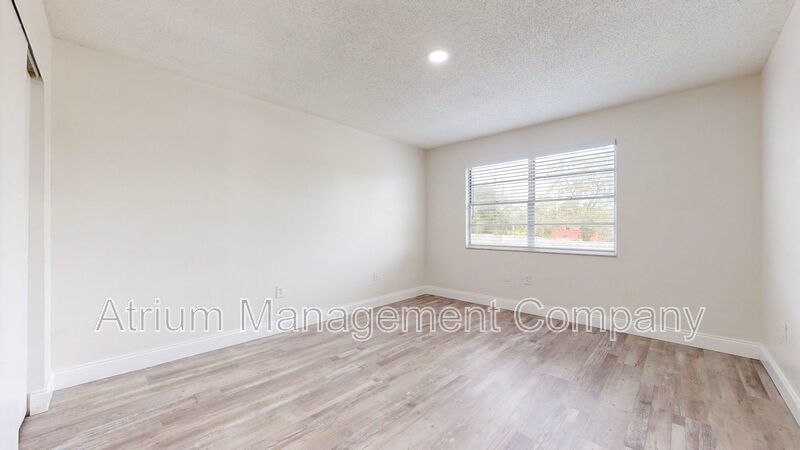 Gorgeous Seminole Heights Apartment!!! One month free! Look and lease today! property image