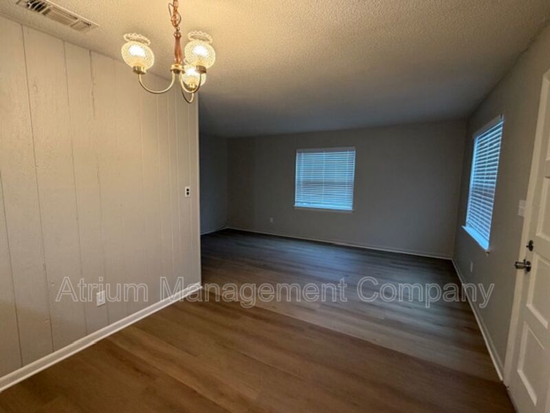 2 Bedroom 1 bath apartment for rent ready now!!!! property image