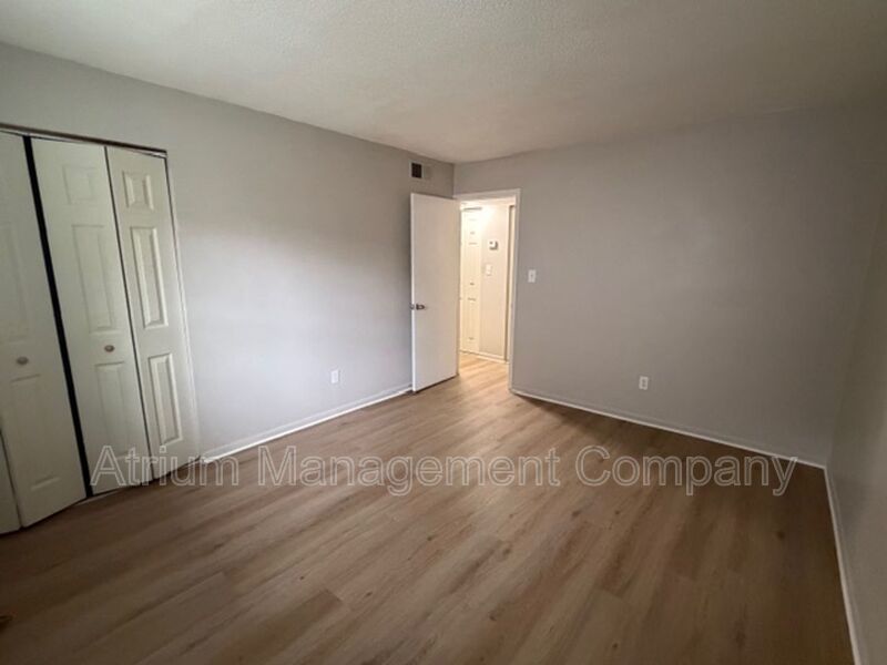 2 Bedroom 1 bath apartment for rent ready now!!!! property image