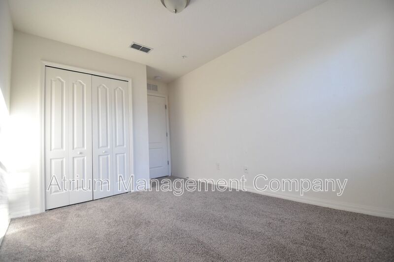 Beautiful 3 Bed Home in Longwood’s Premier Gated Community property image