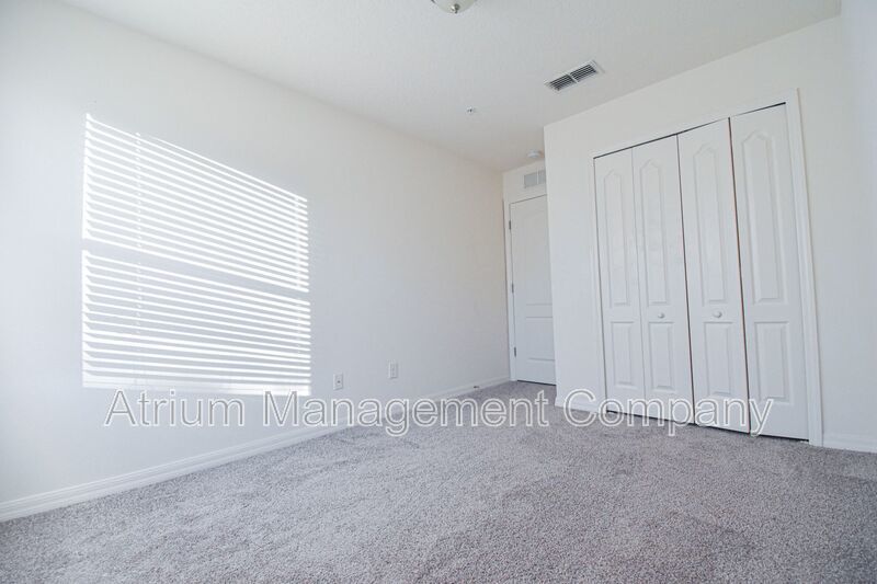 Beautiful 3 Bed Home in Longwood’s Premier Gated Community property image