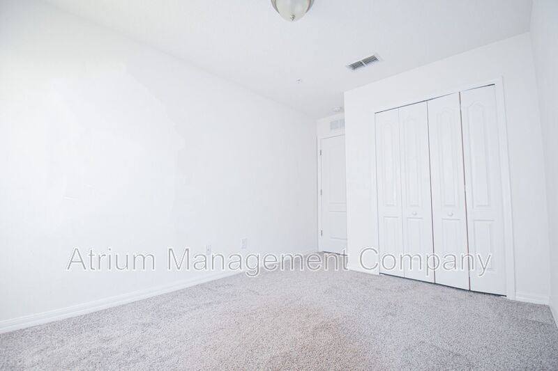 Beautiful 3 Bed Home in Longwood’s Premier Gated Community property image