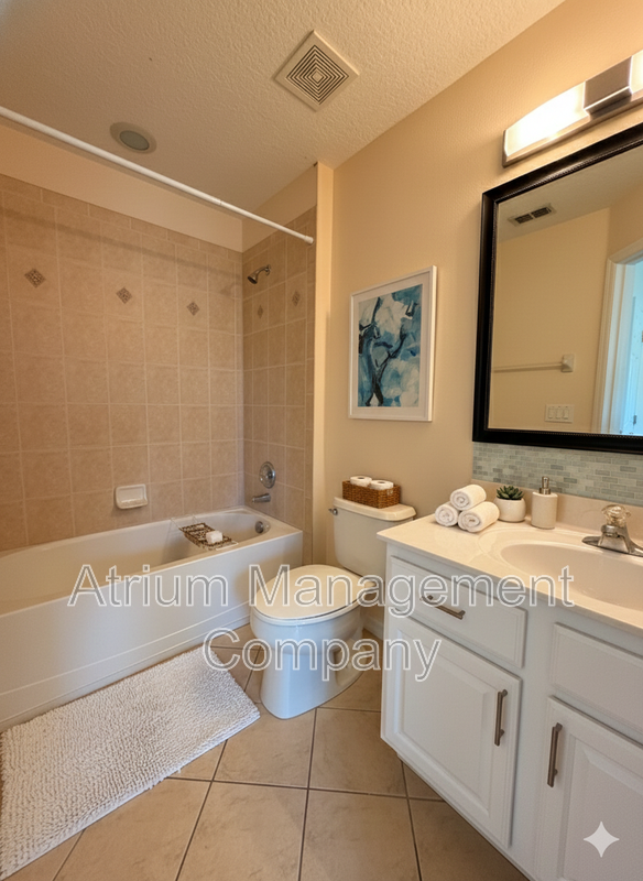 Bright & Spacious 3BR End-Unit Townhome in Serene Cranes Creek | Goldenrod – East Orlando property image