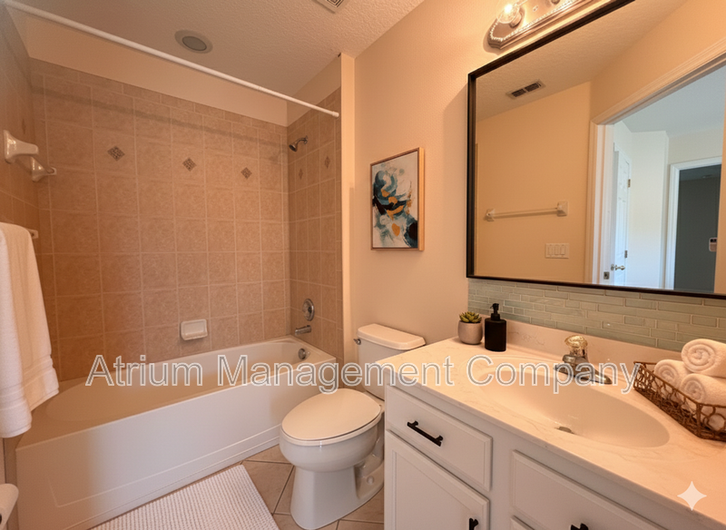 Bright & Spacious 3BR End-Unit Townhome in Serene Cranes Creek | Goldenrod – East Orlando property image