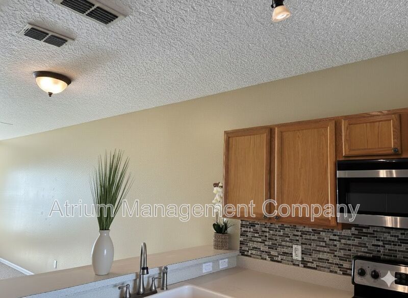Charming & Move-In Ready Townhome in Gated Placid Lake! $500 off First Month Rent! property image