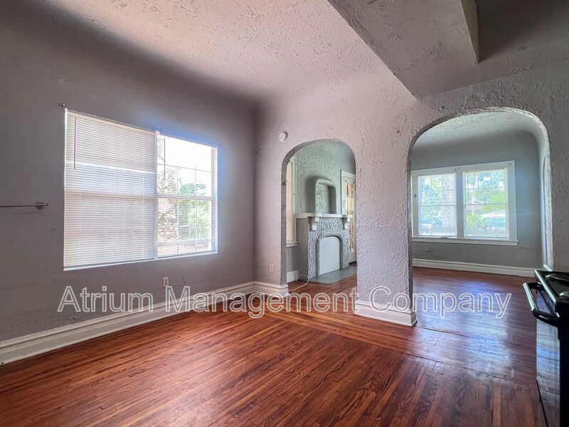 Charming Historic Apartment in Downtown DeLand property image