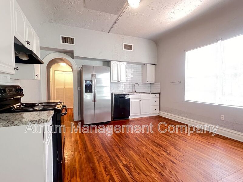 Charming Historic Apartment in Downtown DeLand property image