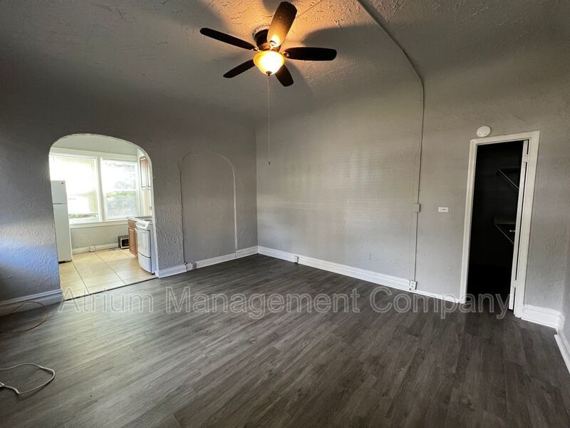 ***Immediate Occupancy FOR THIS CHARMING 1 BEDROOM APARTMENT*** property image