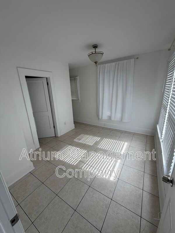 Modern Downtown Living — Steps from Everything St. Pete Has to Offer! Look and Lease Concession: $500.00 off! property image