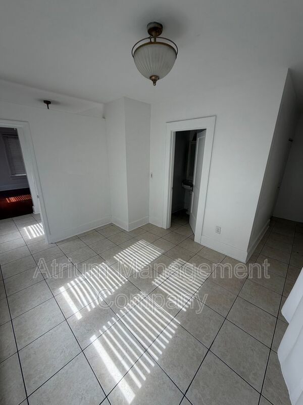 Modern Downtown Living — Steps from Everything St. Pete Has to Offer! Look and Lease Concession: $500.00 off! property image