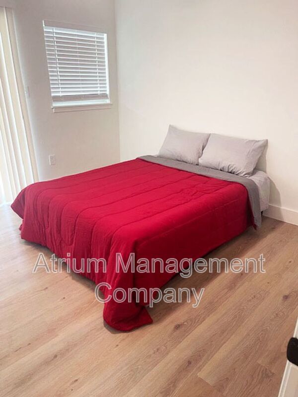 **Special $500 deposit & $100.00 OFF 1st Month Rent ** property image