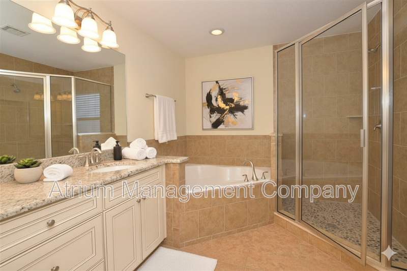 3 Bedroom, 2.5 Half Bath Town Home Downtown Orlando property image