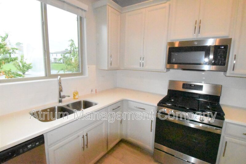 PREMIUM NEW CONSTRUCTION TOWN HOME IN TOWNS AT WHITE CEDAR property image