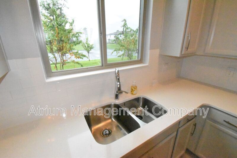 PREMIUM NEW CONSTRUCTION TOWN HOME IN TOWNS AT WHITE CEDAR property image