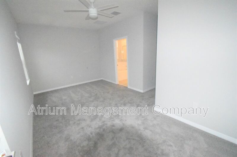 PREMIUM NEW CONSTRUCTION TOWN HOME IN TOWNS AT WHITE CEDAR property image