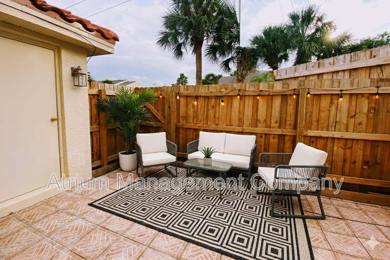 Modern Comfort Meets Convenience: Your 2-Bed, 2.5-Bath Oasis Awaits! ***Limited Time Special for Approved Applicants!!!*** Receive $500 OFF ON FIRST MONTH'S RENT! property image