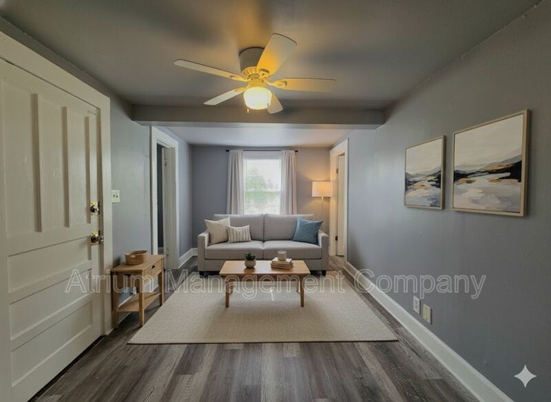 Charming 1 Bedroom - Downstairs  | 1 Bathroom Home in Prime Lakeland Location property image