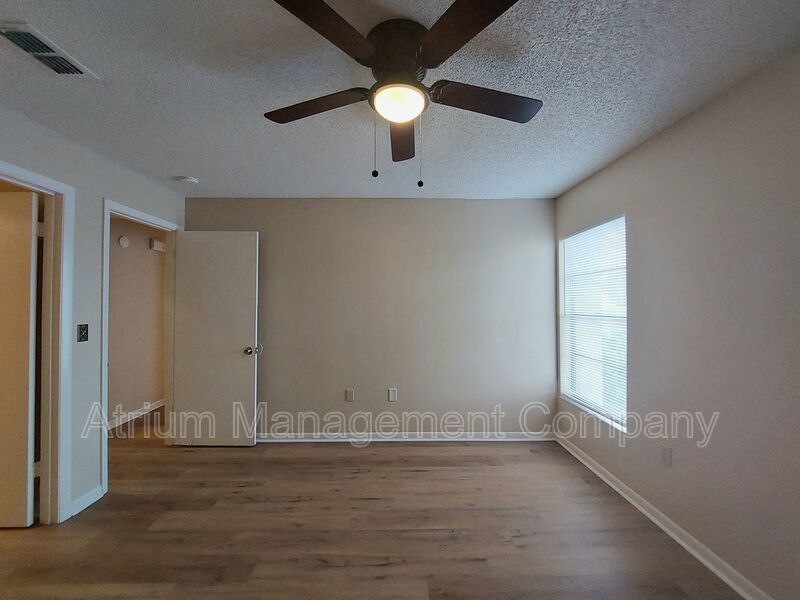 Lakeland 2 Bedroom / 2 Bathroom in Crystal Grove property image