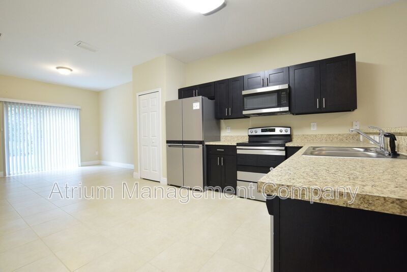 Move-In Ready 3-Bedroom Home for Rent in Poinciana, FL property image