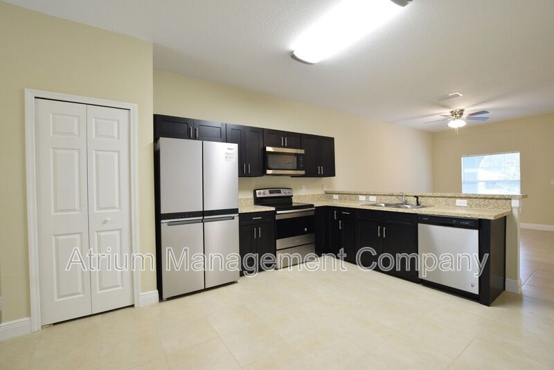 Move-In Ready 3-Bedroom Home for Rent in Poinciana, FL property image