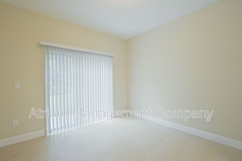 Move-In Ready 3-Bedroom Home for Rent in Poinciana, FL property image
