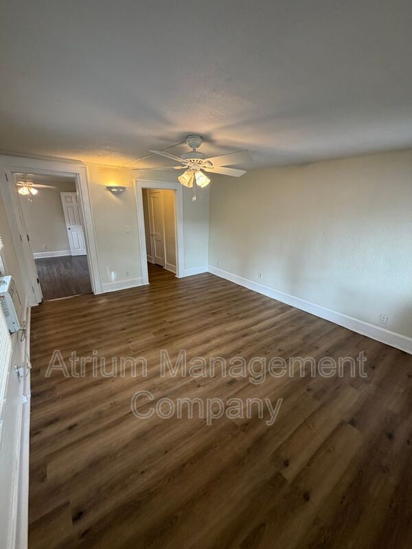 Charming 1 Bedroom Apartment in the Heart of St. Petersburg – Available Feb 2026! property image