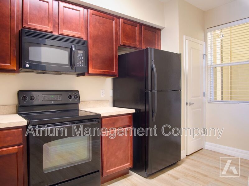 Unbeatable Downtown Orlando Living: Spacious 2 Bed/2 Bath Near AdventHealth! property image