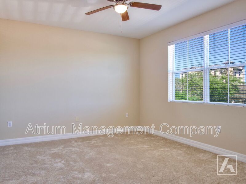 Unbeatable Downtown Orlando Living: Spacious 2 Bed/2 Bath Near AdventHealth! property image