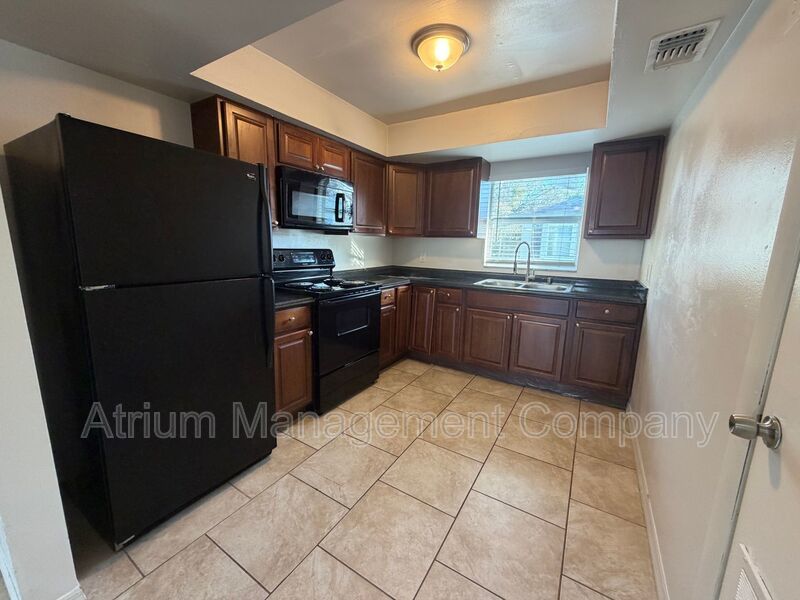 7106 S Kissimmee St Apt D, Tampa, FL 33616 - NOW OFFERING 50% off April! property image