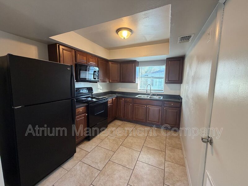 7106 S Kissimmee St Apt D, Tampa, FL 33616 - NOW OFFERING 50% off April! property image