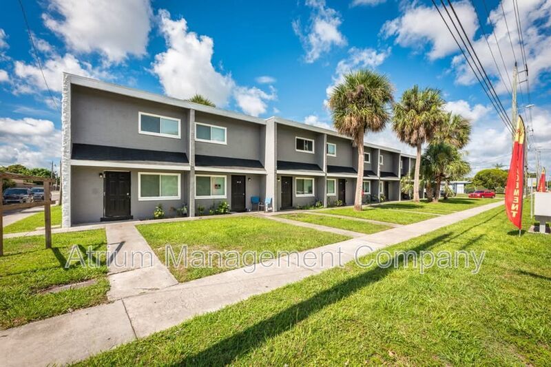 Newly Updated 2 Bed / 1 Bath – Prime Location Near FIT & the Beach! property image