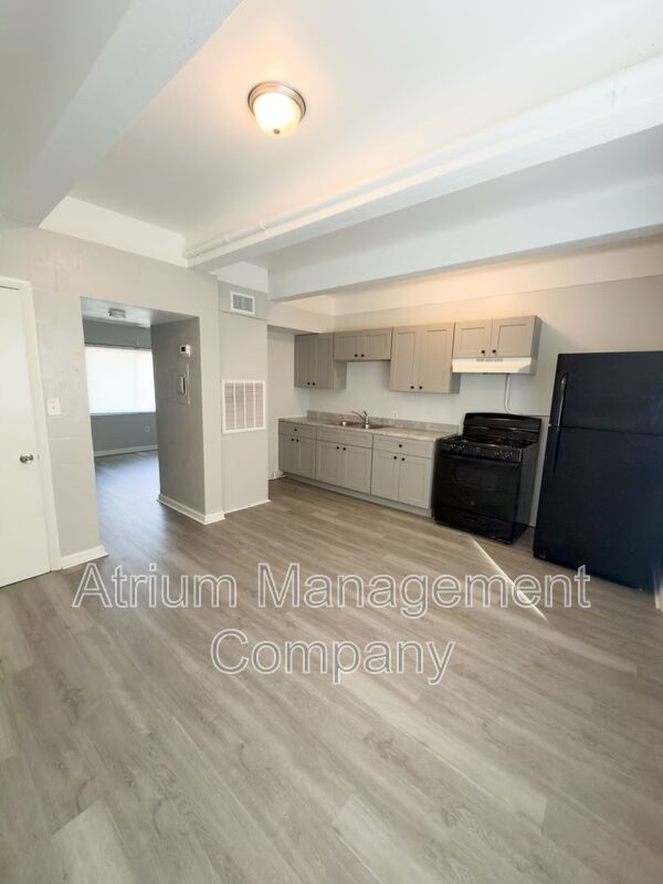 Newly Updated 2 Bed / 1 Bath – Prime Location Near FIT & the Beach! property image