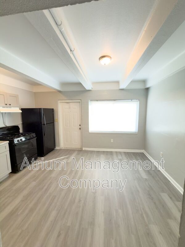 Newly Updated 2 Bed / 1 Bath – Prime Location Near FIT & the Beach! property image