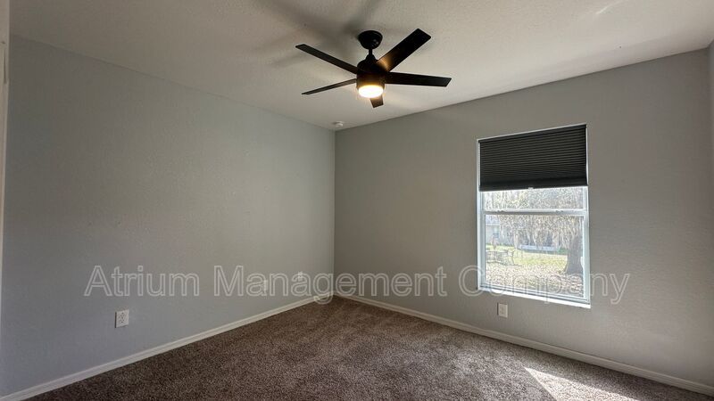 Bright & Modern 3-Bed Home with Washer & Dryer – Available Now property image