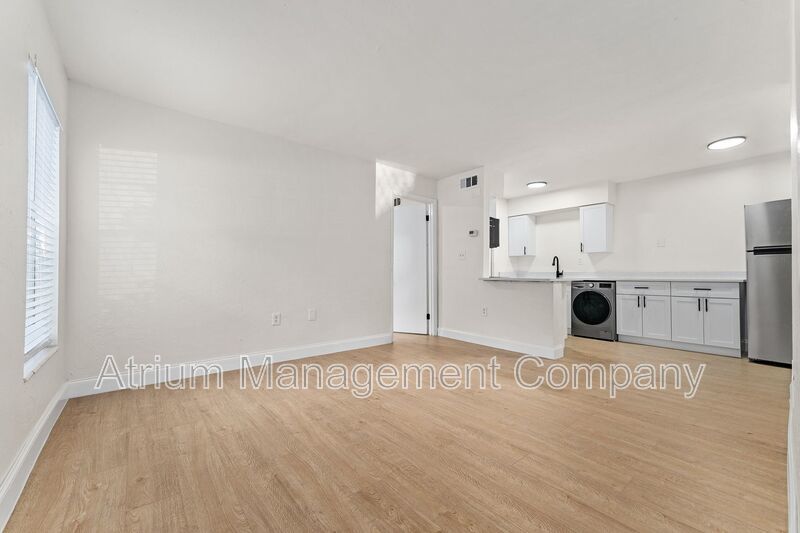 Fully Renovated 1-Bedroom, 1-Bathroom Apartment – Move-In Ready! 1 MONTH FREE RENT property image