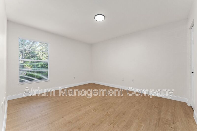 Fully Renovated 1-Bedroom, 1-Bathroom Apartment – Move-In Ready! 1 MONTH FREE RENT property image