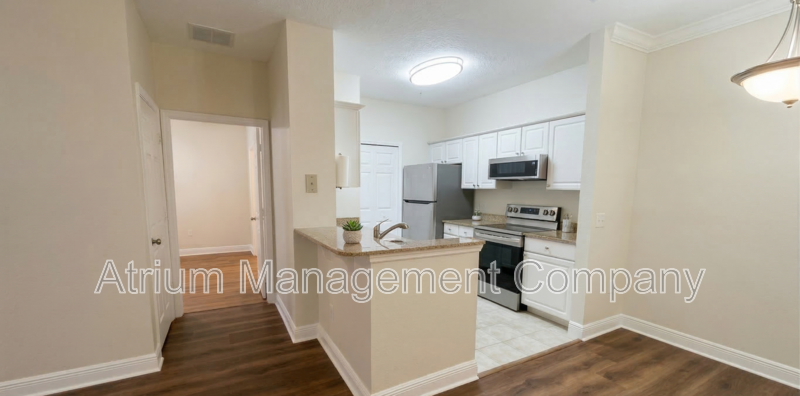 Available Now | First-Floor Condo with Washer & Dryer in Winter Garden 1/2 Month Free of Rent property image