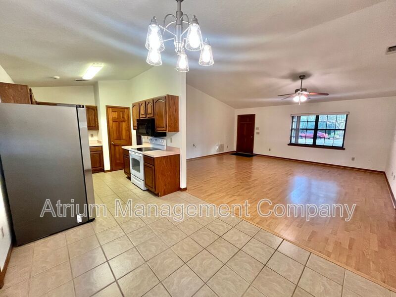 Move-In Ready! 2 Bedroom Home with No HOA + Fenced Yard property image
