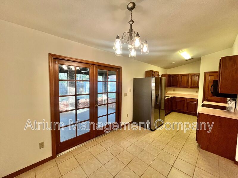 Move-In Ready! 2 Bedroom Home with No HOA + Fenced Yard property image