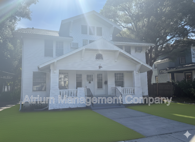 Fully Renovated One bedroom One bath - Stainless steel appliances and granite Countertops! Available Now property image