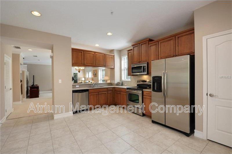 Amazing 4 Bed 3.5 Bath FULLY FURNISHED gated Town House in Lake Mary, FL! FULLY FURNISHED!!! property image