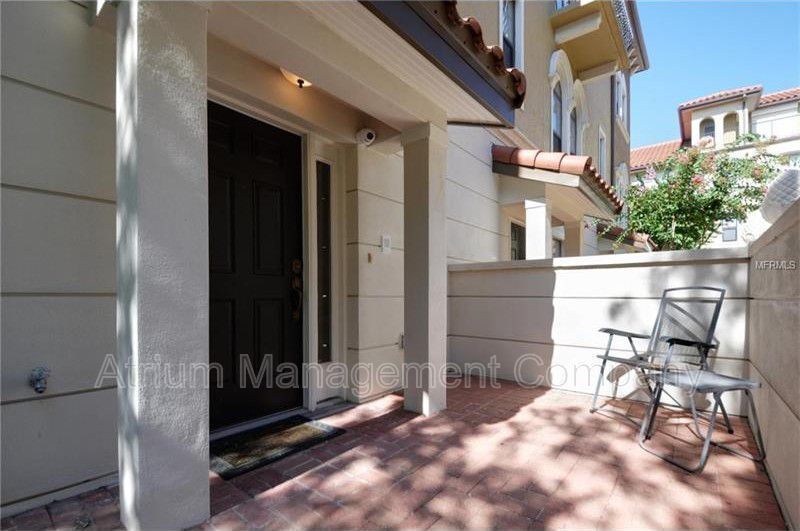 Amazing 4 Bed 3.5 Bath FULLY FURNISHED gated Town House in Lake Mary, FL! FULLY FURNISHED!!! property image