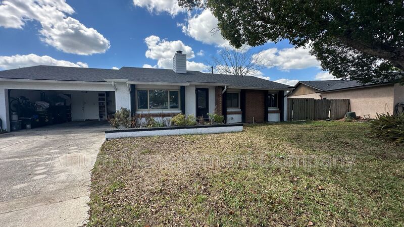 Charming Lakeside Living in Longwood property image