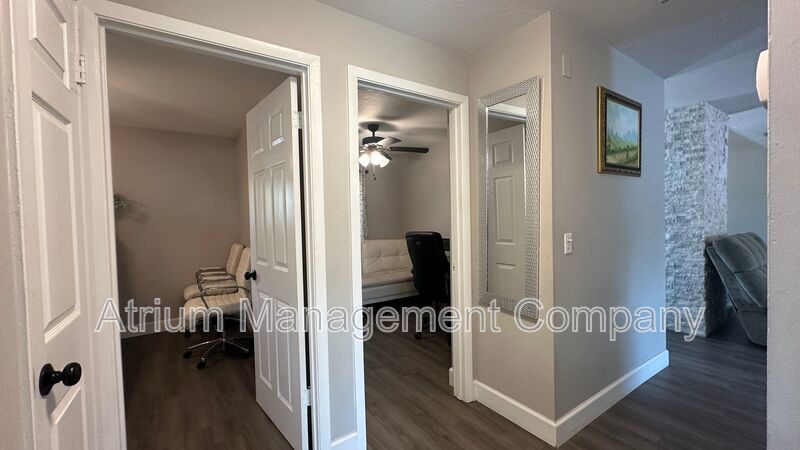 Charming Lakeside Living in Longwood property image