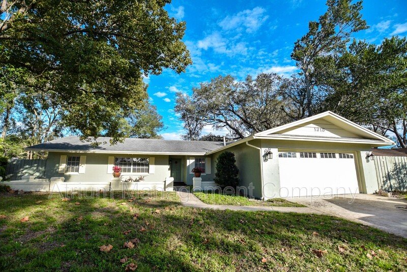 Exquisite 4 Bedroom 2.5 Bathroom Home for Rent in Maitland, FL! property image