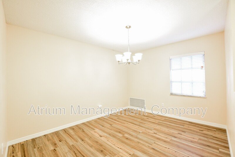 Exquisite 4 Bedroom 2.5 Bathroom Home for Rent in Maitland, FL! property image